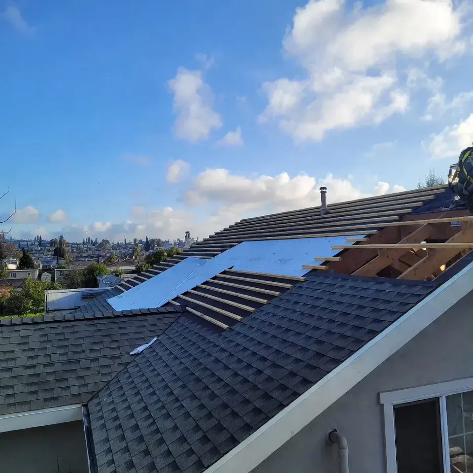 From Old Roof to Brand New — Installation Experts in Oakland, CA